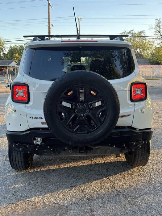 Jeep Renegade      2018