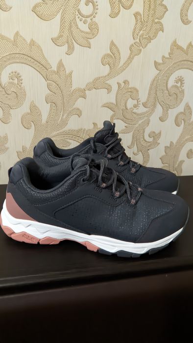 Жіночі кросівки Jack Wolfskin