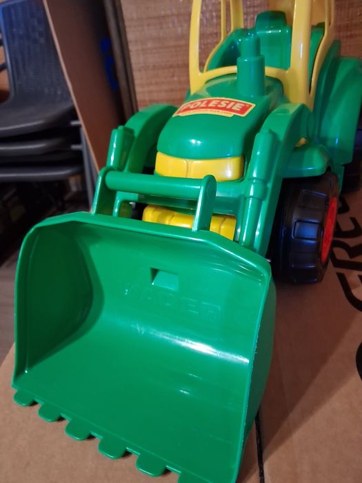 Traktor - koparka  marki WADER,  duża , 50 cm, stan bardzo dobry