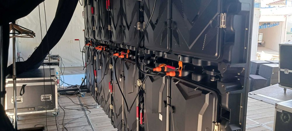 Painel de Vídeo Led P5 - Ecrã 4mX2m + 1m2 suplente - Total= 9m2