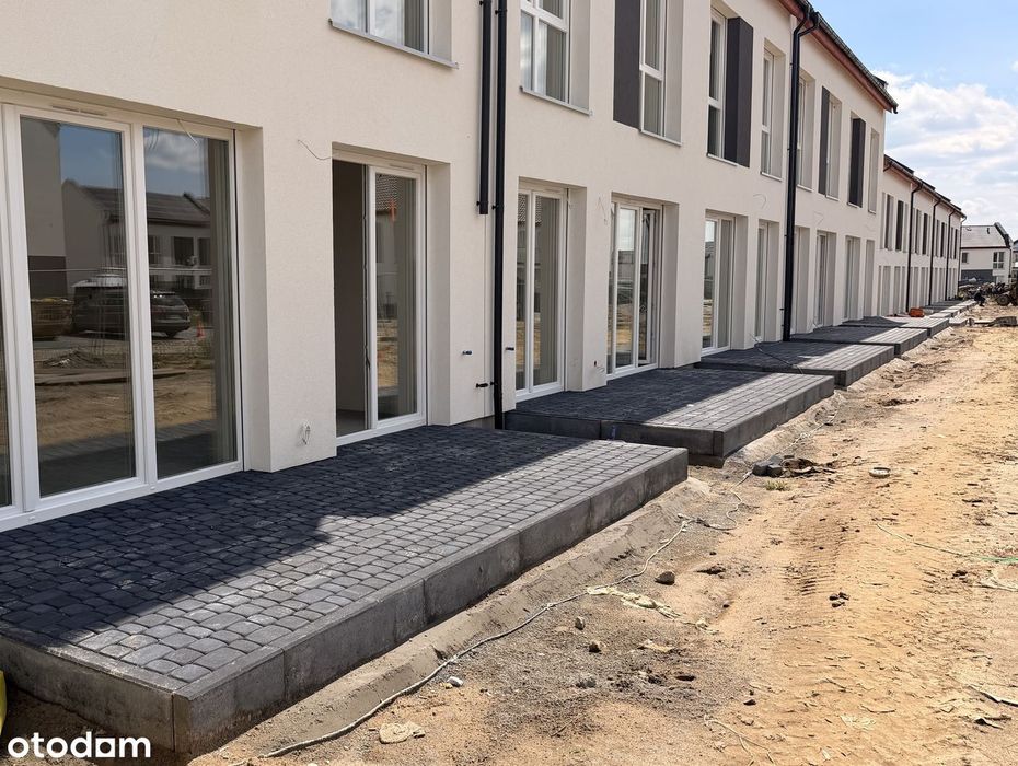 Nowoczesny dom 4 pok z PV 4,5 kW | 15 min od Poz| w cenie parking