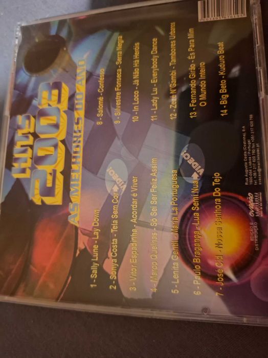 Vendo cd com hits de 2003, varios cantores