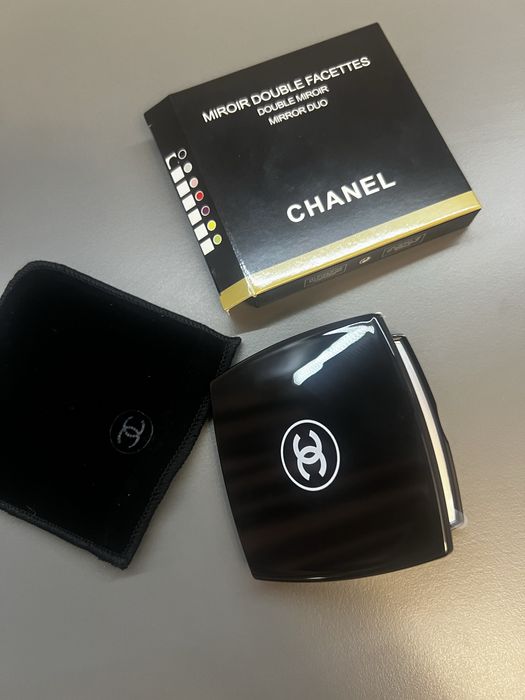 Дзеркало Шанель