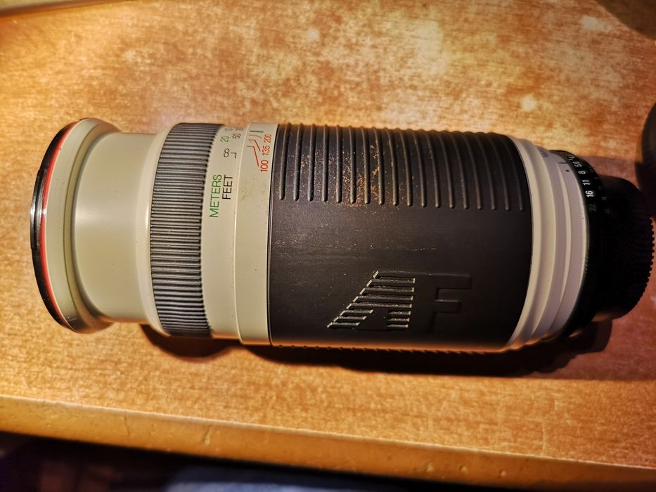 Várias objectivas para Nikon