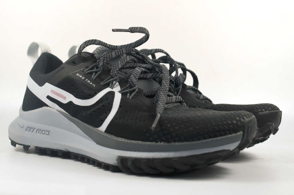 Nike Buty do biegania React Pegasus Trail 4 DJ6159  roz. 36,5