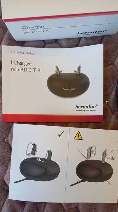 Aparat słuchowy(lewe ucho)ładowarka i  bernafon i osuszacz perfectd