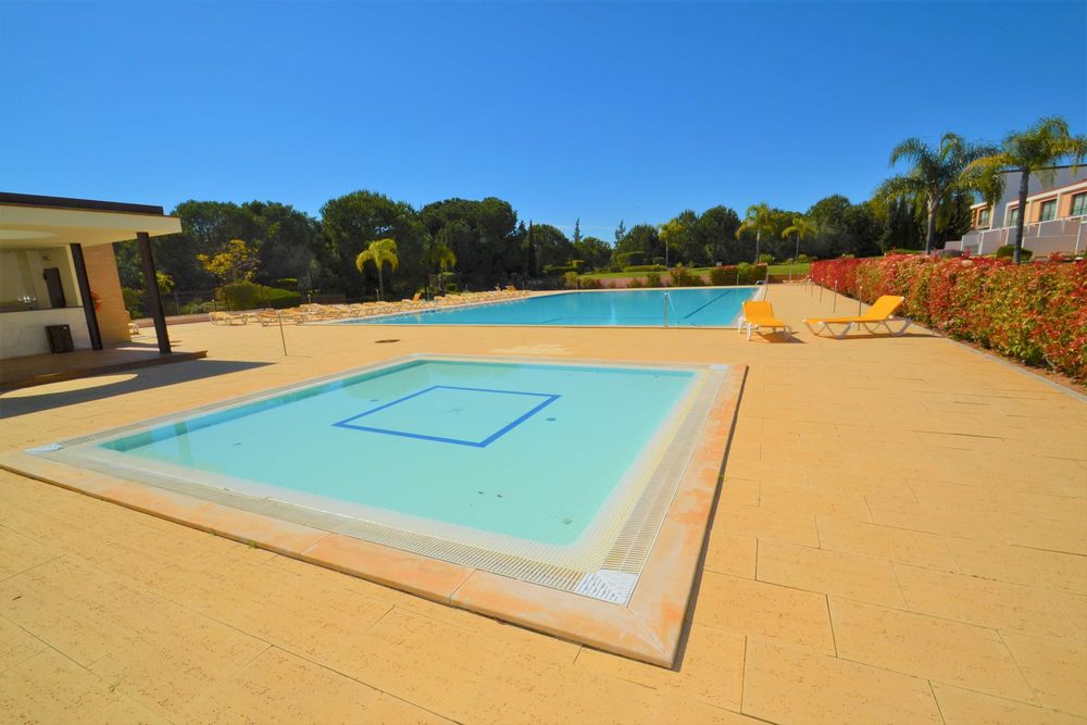 Vilamoura - Monte Laguna. Piscinas, garagem, internet -2026
