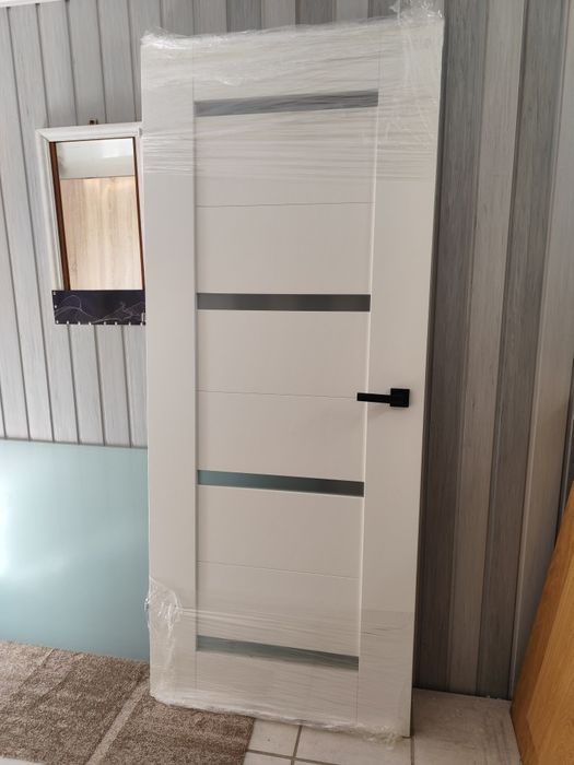 Drzwi wewnętrzne POL-SKONE 80 lewe, model FIORI W02