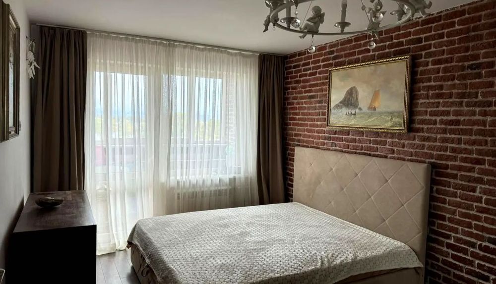 Прирічна 27, Оболонь, Героїв Дніпра