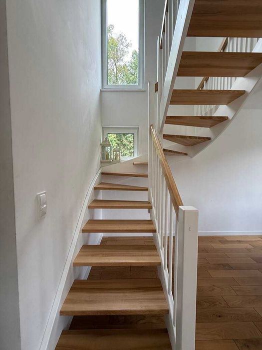 Dom pokoje dla pracowników   w zacisznym miejscu przy lesie