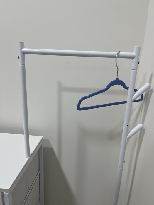 móvel gavetas+bengaleiro