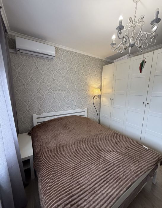 Продам 2 комнатную квартиру м. Студенческая