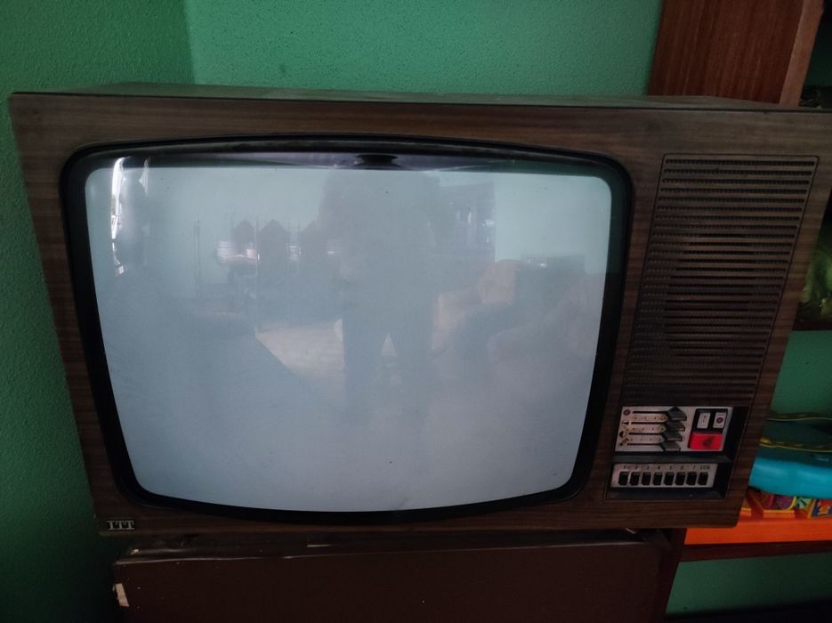 Televisão antiga