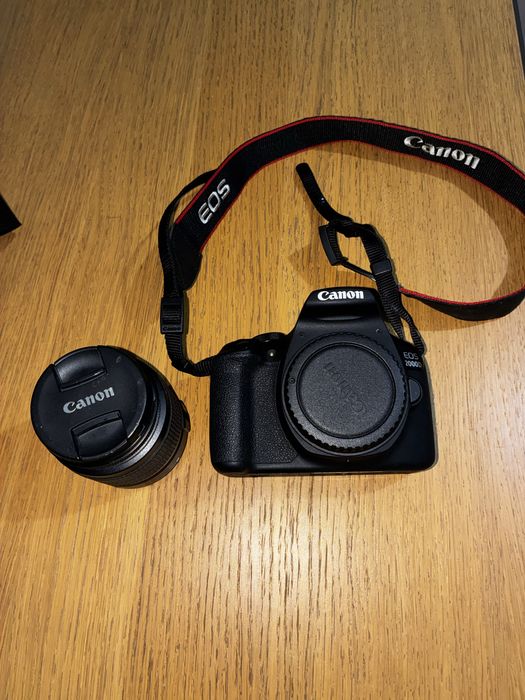 Canon EOS 2000D