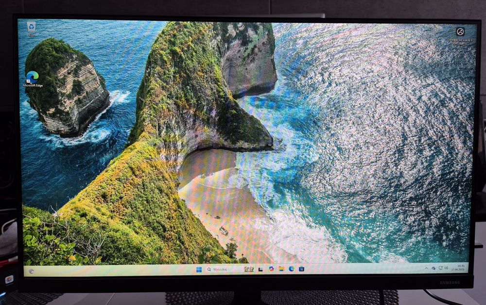 Komputer stacjonarny LCO Pro 2110 wraz z monitorem samsung 24"