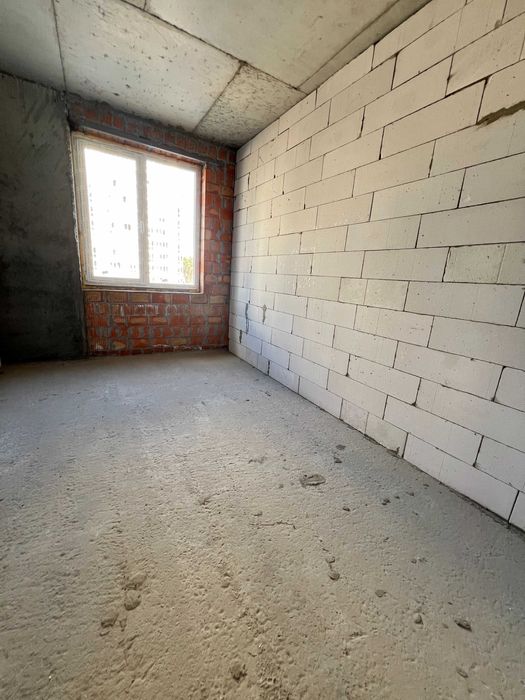 Трикімнатна квартира. Швидкий виїзд на Київ. Без комісії!