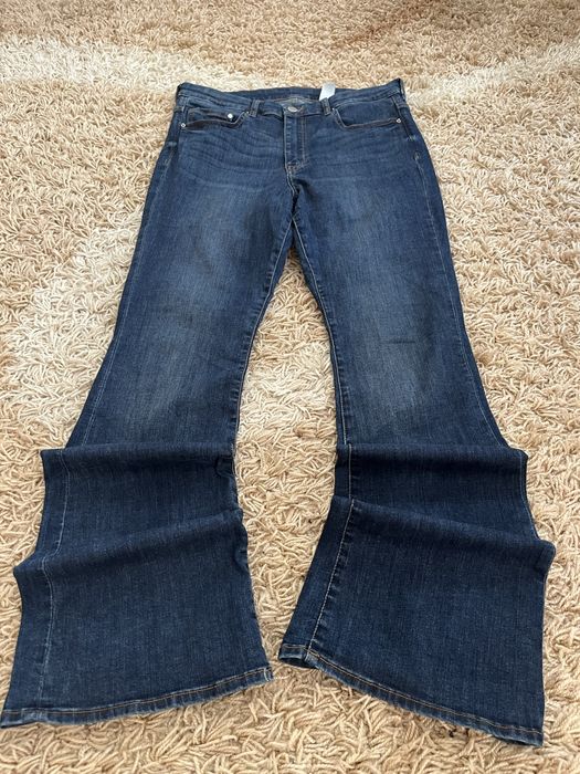 Джинсы Bootcut