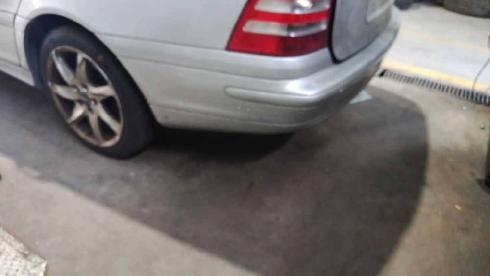 Pára-choques trás MERCEDES-BENZ Classe C Carrinha (S203)