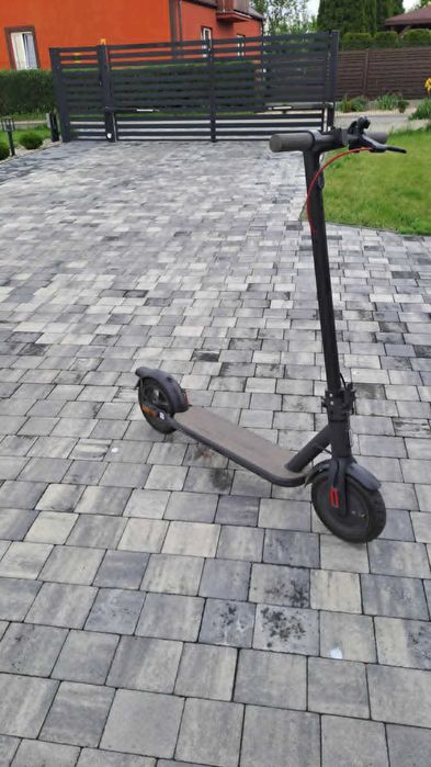 Hulajnoga elektryczna Xiaomi Scooter 4 gwarancja