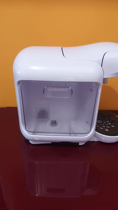 Cafeteira bosch branca semi nova