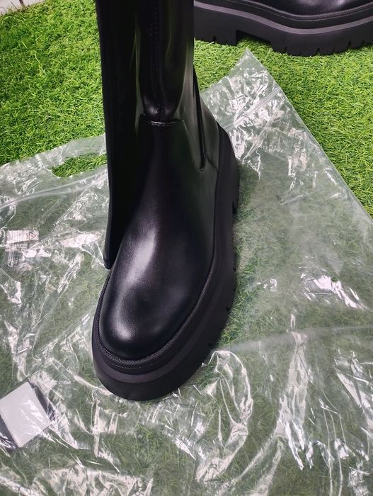 Botas Pull e Bear