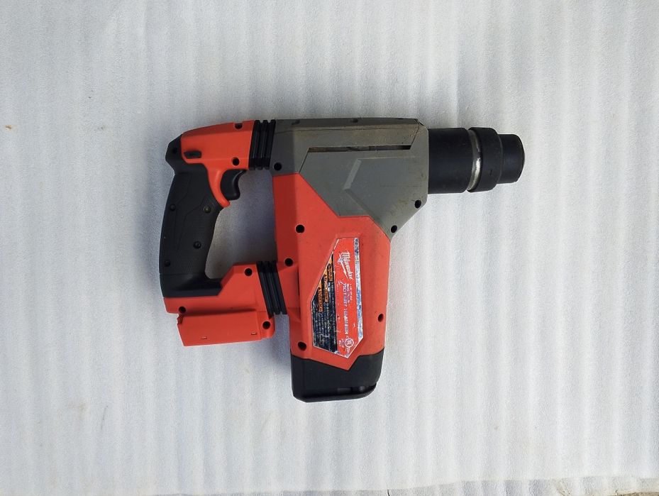 Акумуляторний перфоратор Milwaukee 2915