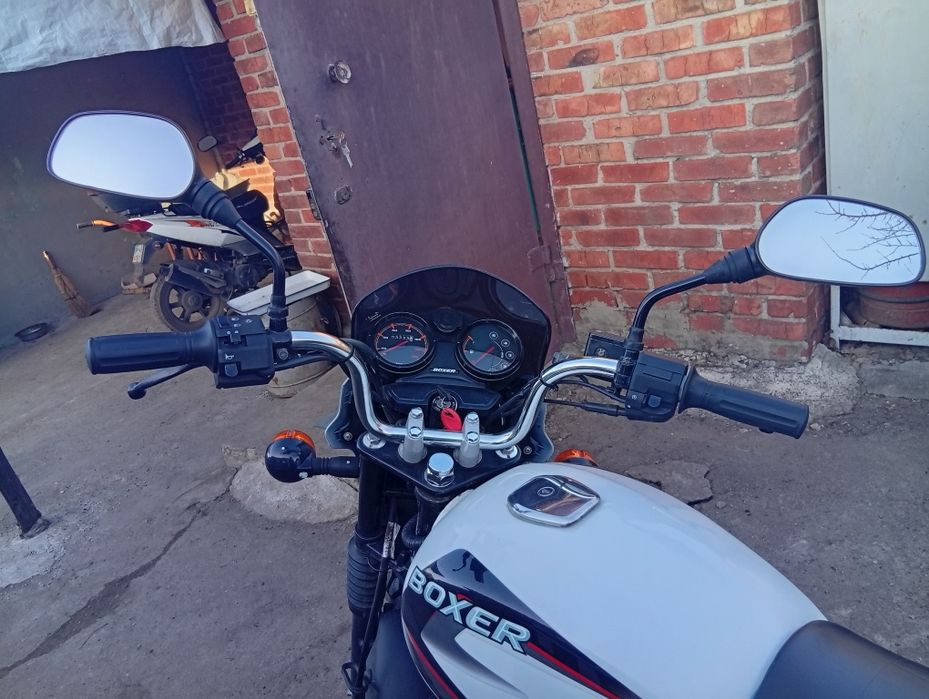 Мотоцикл баджадж боксер 150 кубов