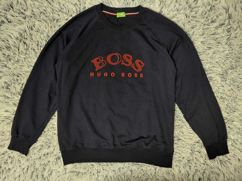 Продам свитшот Hugo Boss