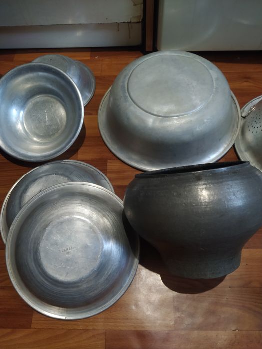 Казан Чугунок Таз Миска Друшляк Друшлаг Ковш Форма для выпечки