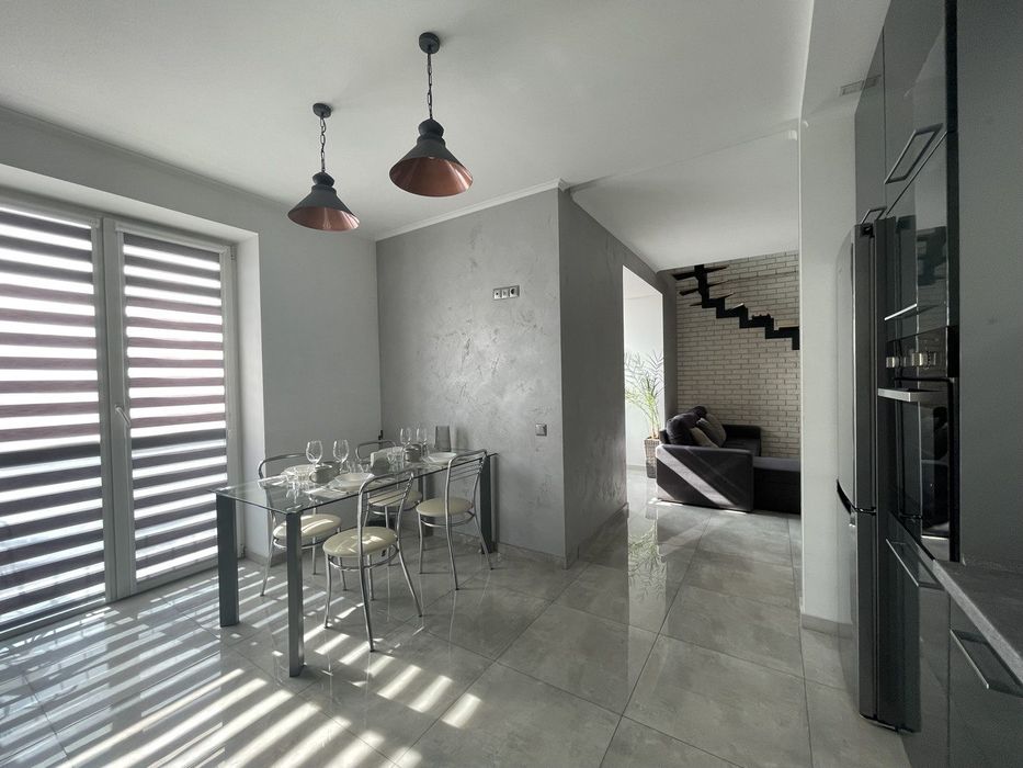 Пентхаус . Велмарт. Вільний з 15.01