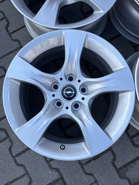 Felgi aluminiowe 17 cali 5x120 et 34  8J Opel Insignia