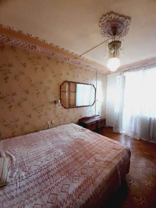 Долгосрочная аренда 3х комнатной на Черемушках/Малиновского