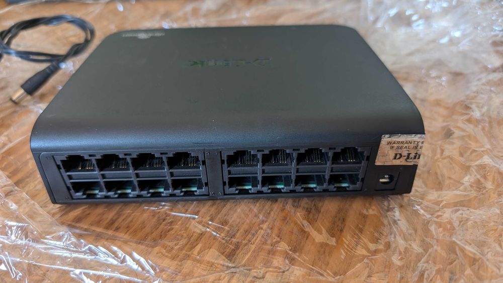 Мережевий комутатор D-Link DES1016A