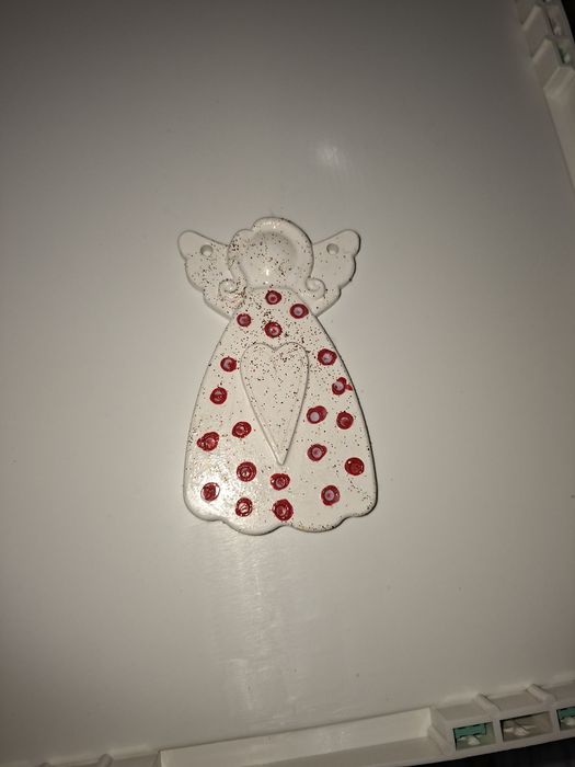 Fazemos lembranças para festas: casamentos, baptizados, aniversários, etc. Velas,  gesso perfumado, sabonetes de glicerina, plantas em miniatura.