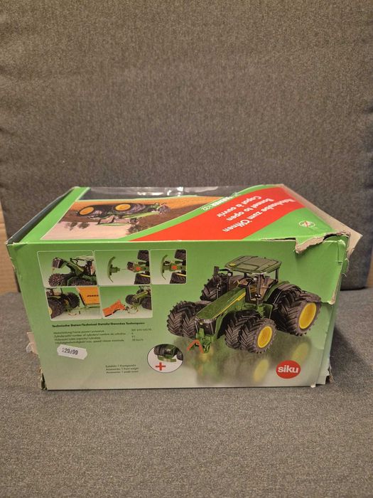 S3292 Siku Farmer - Traktor John Deere 8R 410 z podwójnymi oponami