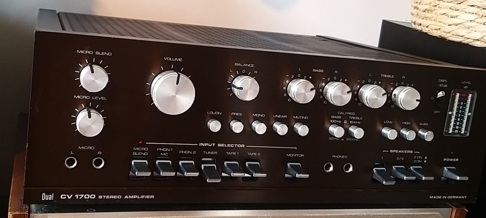 Dual CV1700 top model
