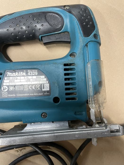 Wyrzynarka Makita 4329