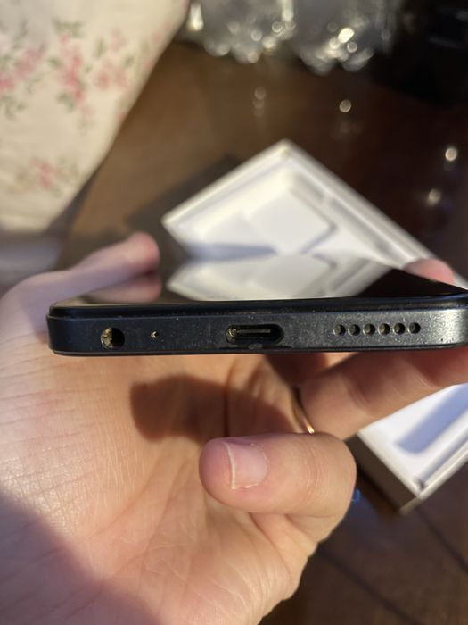 Телефон Tecno spark 20c