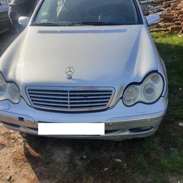 Mercedes W203 kombi hak do przyczepy