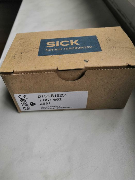 Czujnik laserowy odległości dalmierz  Sick DT35-B15251 Nowy