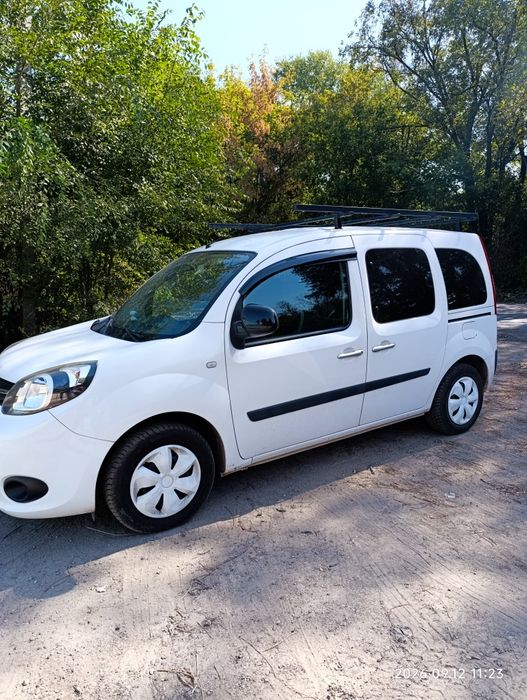 продам авто Renault Kangoo 2016 г.Чистый пассажир.пробег 189 км.