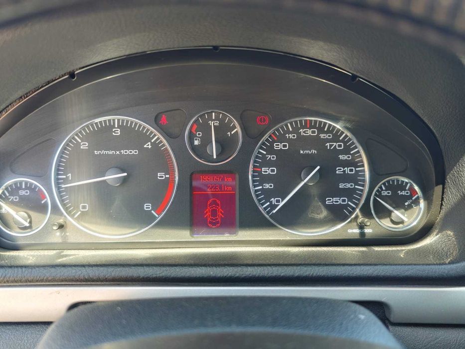 Peugeot 407 2.0 HDi