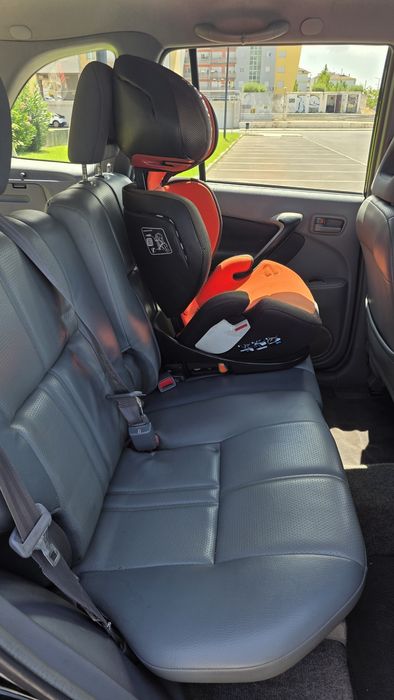Toyota RAV4 2.0 D4D -Revisão Feita