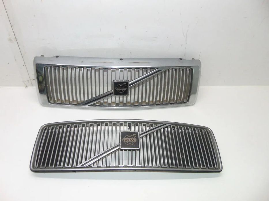 Volvo 440 grelhas " nova de stock antigo