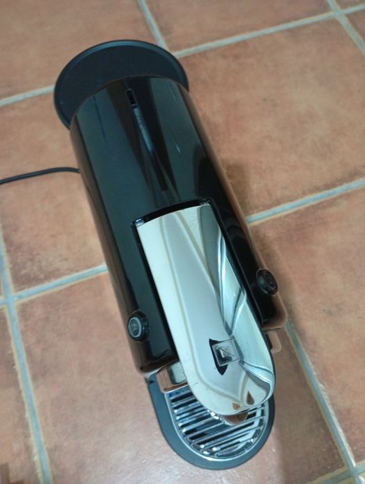 Máquina Nespresso Citiz