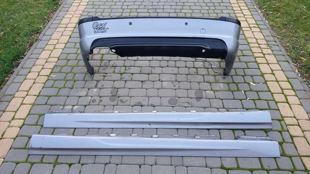 Nakładki na Progi BMW E46 Sedan Kombi M-PAKIET Silbergrau Metallic