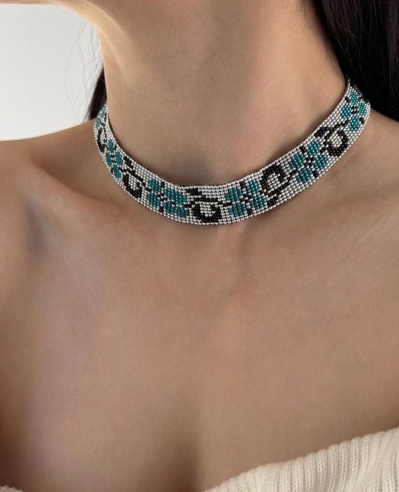 Чокер з бісеру, стрічковий гердан