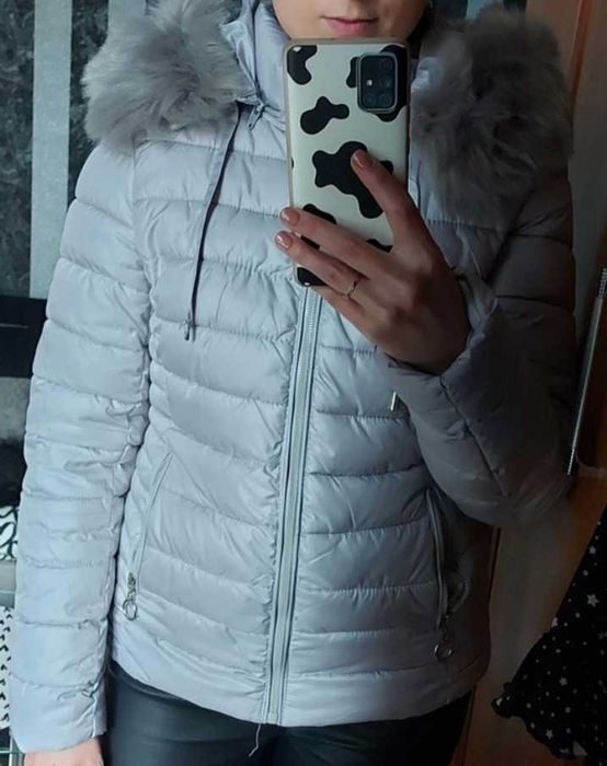 Szara damska kurtka pikowana