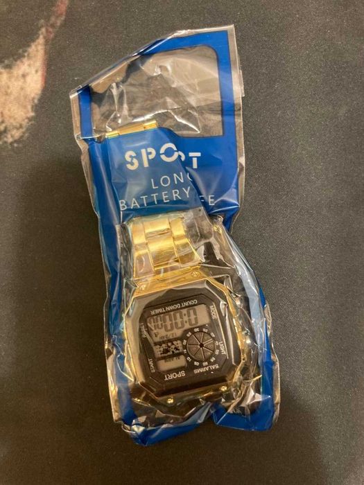 Наручний годинник salarms sport.Наручные часы.