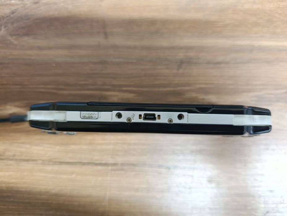 Приставка Sony PSP 2000 4 ГБ